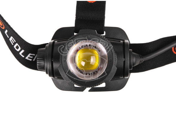 Налобный фонарь Ledlenser H15R CORE, заряжаемый
